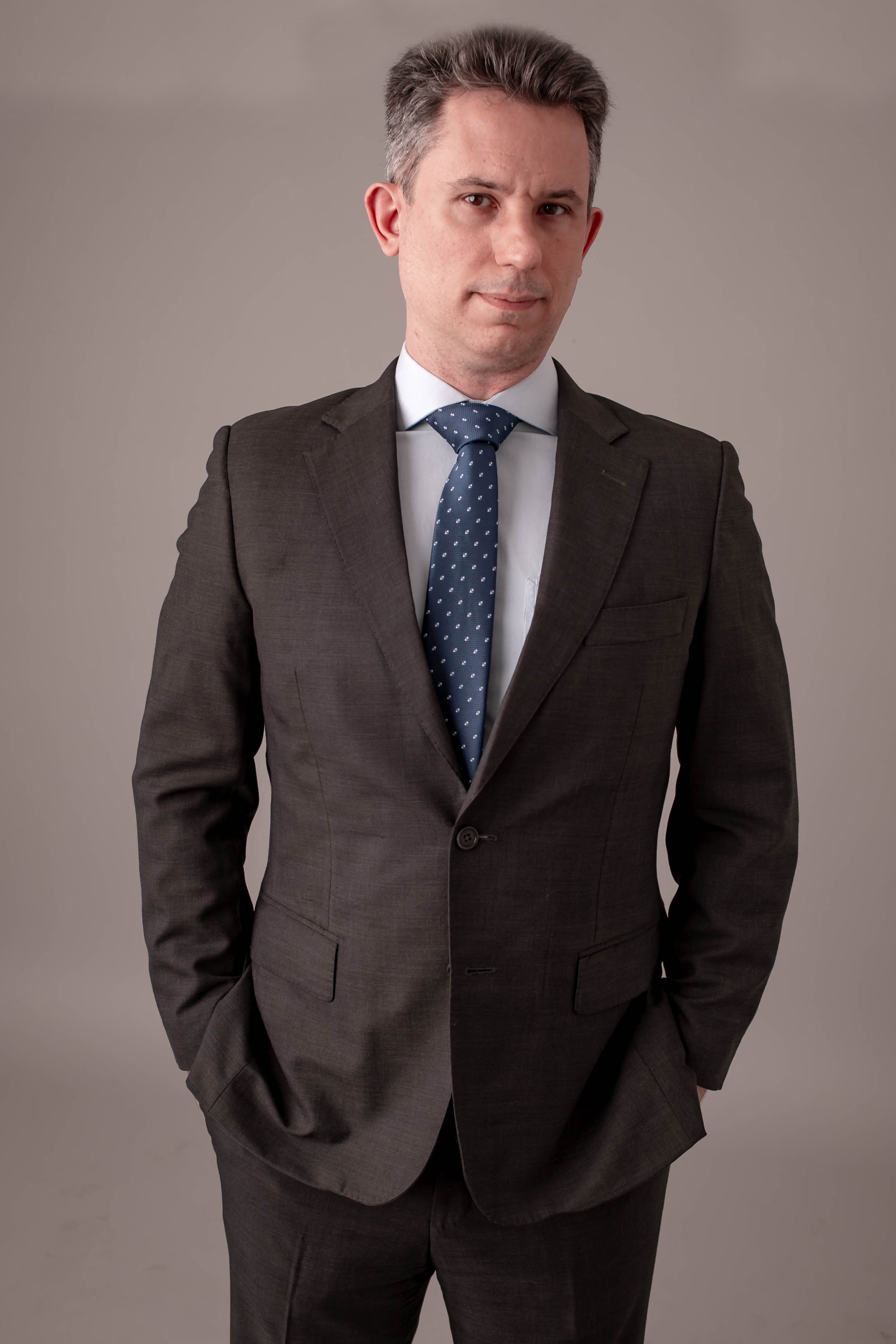 Dr. Rodrigo Alves Rezende Oliveira